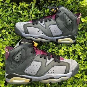 Jordan Women's Grey Trainers